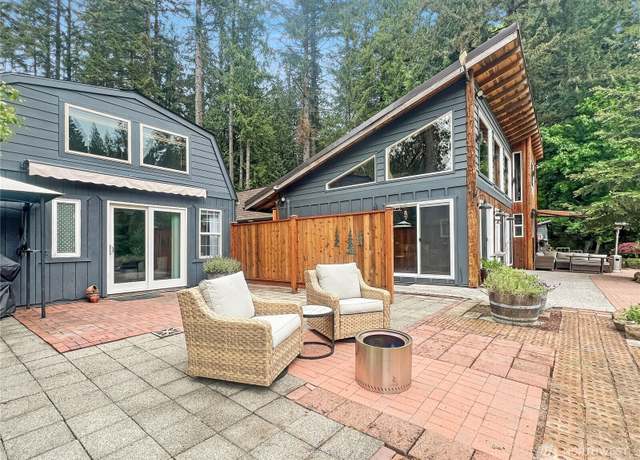 Property at 495 Toutle River Rd, Castle Rock, WA 98611, 2 beds, 2 baths