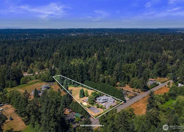 Property at 16710 Snohomish Ave, Snohomish, WA 98296, 4 beds, 2.5 baths
