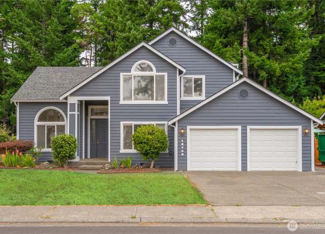 Property at 12759 Plateau Cir NW, Silverdale, WA 98383, 4 beds, 2.5 baths
