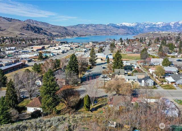 Property at 524 E Allen Ave, Chelan, WA 98816, 2 beds, 1 bath
