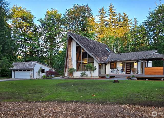 Property at 31203 W Lake Morton Dr SE, Kent, WA 98042, 3 beds, 2.5 baths