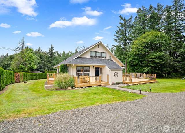 Property at 8926 Lakewood Rd, Stanwood, WA 98292, 3 beds, 2 baths