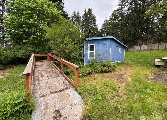 Property at 171 E Barnsbay Pl, Shelton, WA 98584, 3 beds, 2 baths