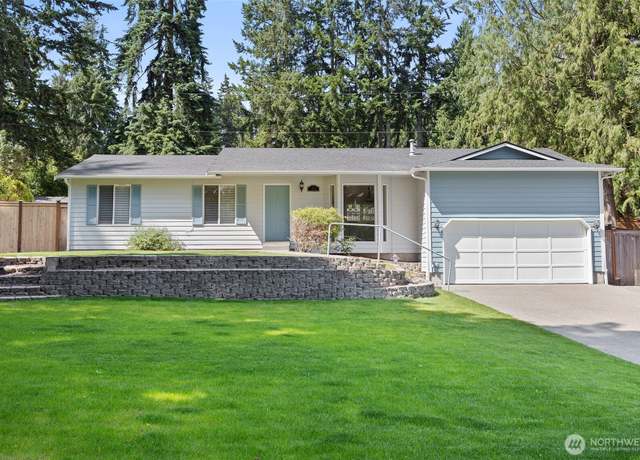 Property at 211 138th Pl SE, Everett, WA 98208, 2 beds, 2 baths
