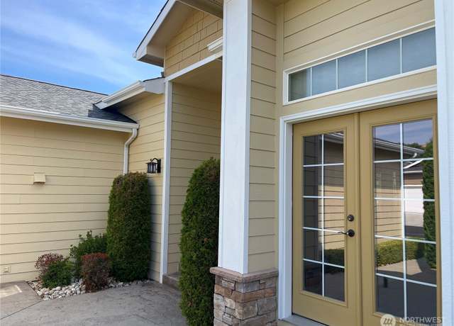 Property at 1845 Maple St #26, Wenatchee, WA 98801, 2 beds, 2 baths