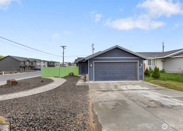 Property at 600 S County Rd, Warden, WA 98857, 3 beds, 2 baths