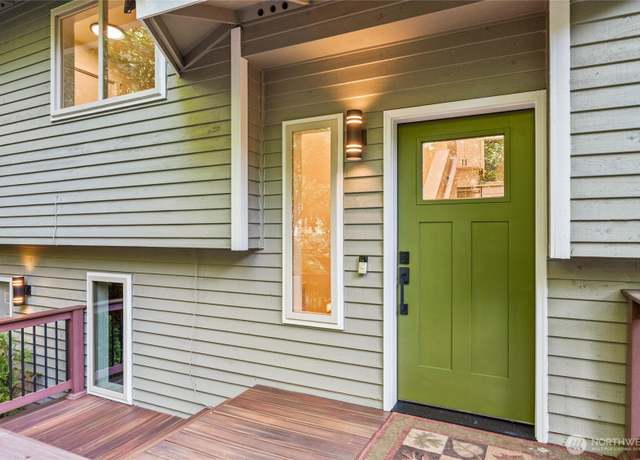 Property at 20631 W Richmond Rd, Bothell, WA 98021, 3 beds, 3 baths