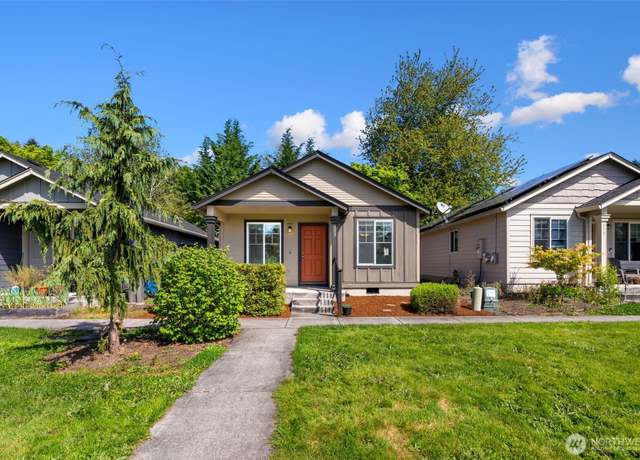 Property at 608 NE 2nd St, Battle Ground, WA 98604, 2 beds, 1 bath