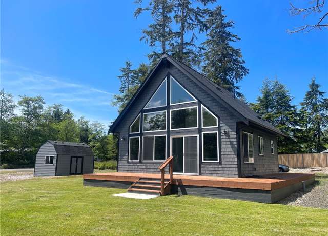 Property at 322 Fathom St NE, Ocean Shores, WA 98569, 2 beds, 1.5 baths