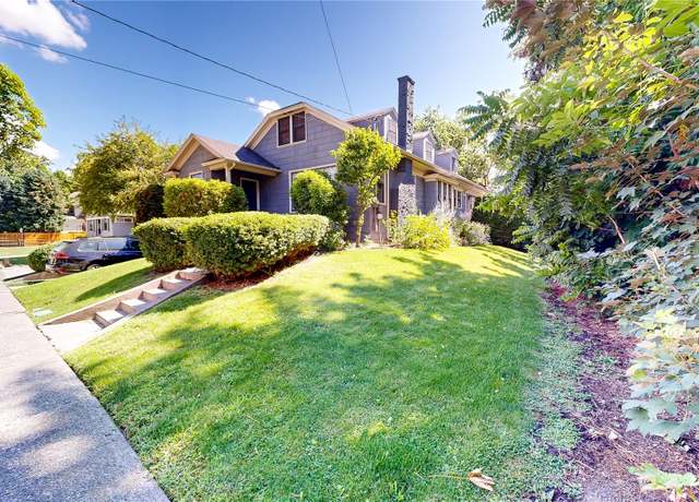 Property at 724 Valencia St, Walla Walla, WA 99362, 5 beds, 3 baths