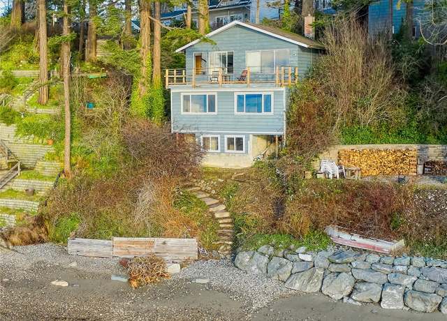 Property at 395 W Bluff Rd, Point Roberts, WA 98281, 2 beds, 1 bath