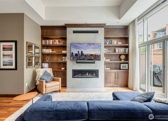 Property at 10630 NE 9th Pl Unit TH-10, Bellevue, WA 98004, 2 beds, 2.5 baths