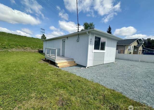 Property at 901 W Hazel St, Mount Vernon, WA 98273, 1 bed, 1 bath