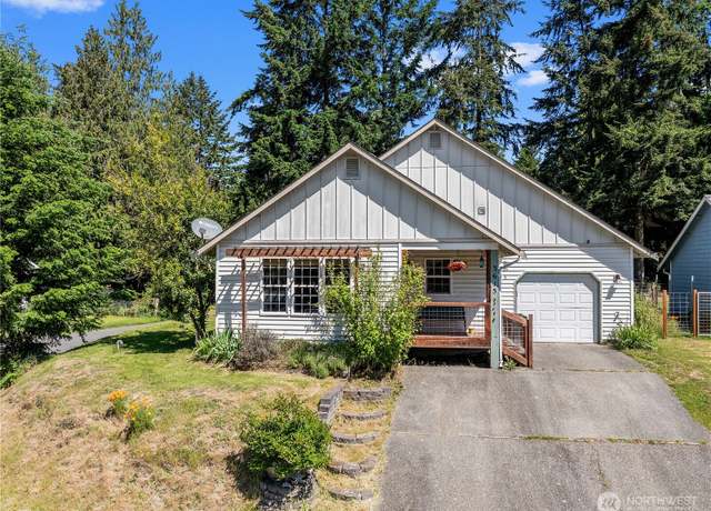 Property at 3615 Britzman Loop, Clinton, WA 98236, 2 beds, 2 baths