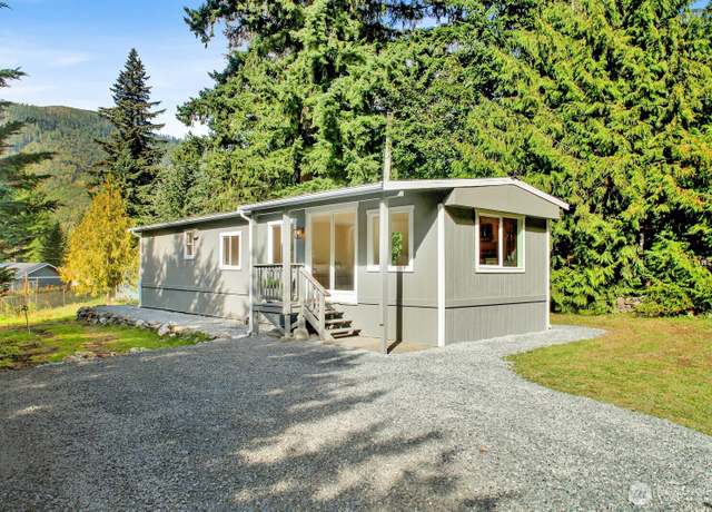 Property at 7933 Santa Fe Trl, Maple Falls, WA 98266, 2 beds, 1 bath