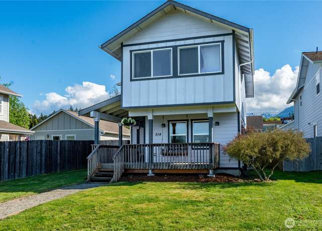 Property at 514 Lopez Ave, Port Angeles, WA 98362, 3 beds, 2.5 baths