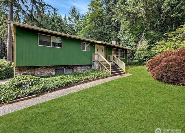 Property at 8419 121st St E, Puyallup, WA 98373, 4 beds, 2 baths