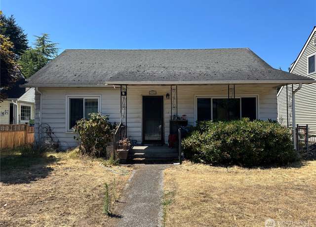 Property at 2962 39th Ave NE, Tacoma, WA 98422, 4 beds, 1 bath