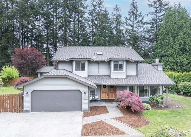 Property at 12823 SE 235th Pl, Kent, WA 98031, 4 beds, 2.5 baths