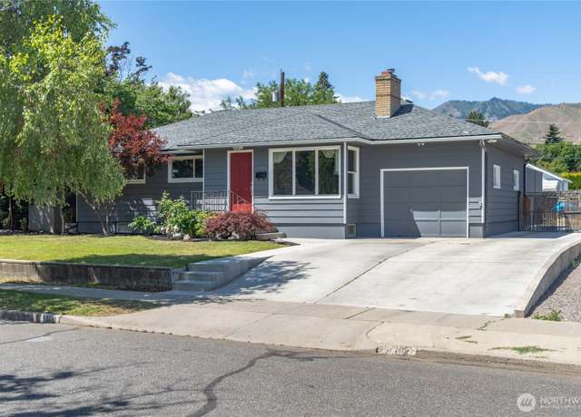 Property at 1108 Amherst Ave, Wenatchee, WA 98801, 5 beds, 3 baths