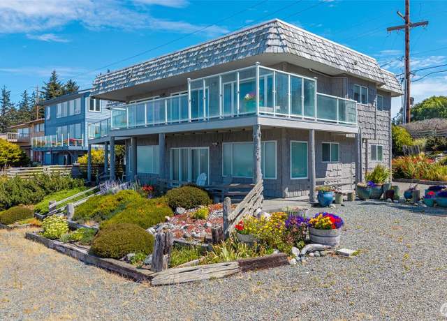 Property at 1505 West Beach Rd, Oak Harbor, WA 98277, 3 beds, 3 baths