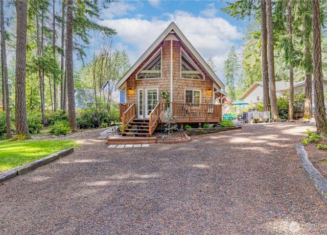 Property at 220 E Dunoon Pl, Shelton, WA 98584, 2 beds, 1 bath