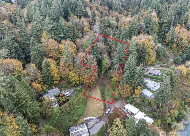 Property at 2004 Lybecker Dr NW, Gig Harbor, WA 98332