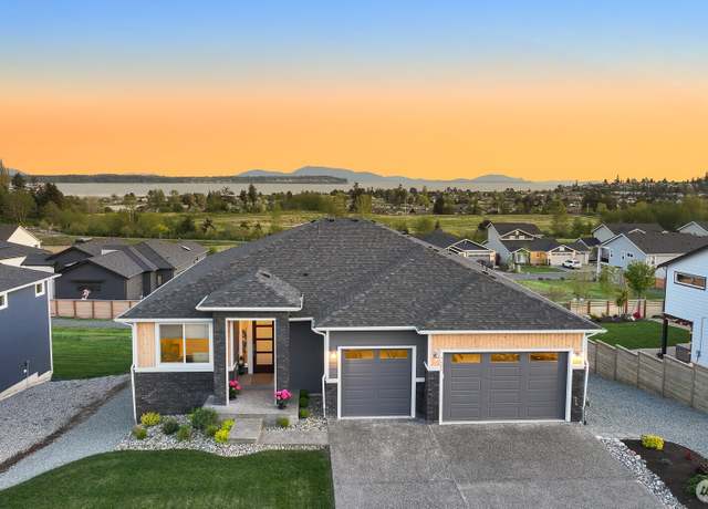 Property at 5423 Lonicera Dr, Blaine, WA 98230, 4 beds, 3 baths