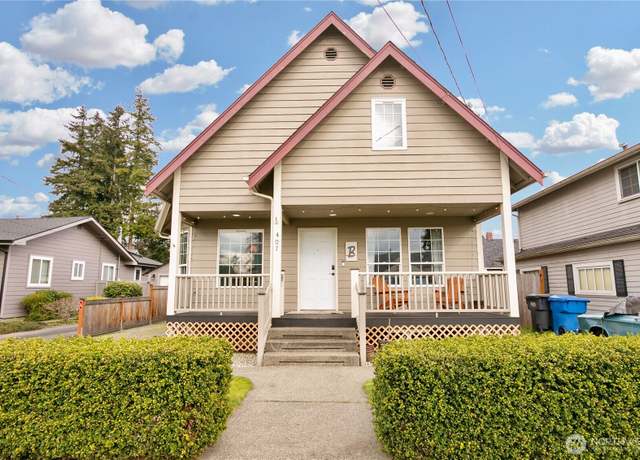 Property at 407 4th St NE, Puyallup, WA 98372, 3 beds, 2 baths