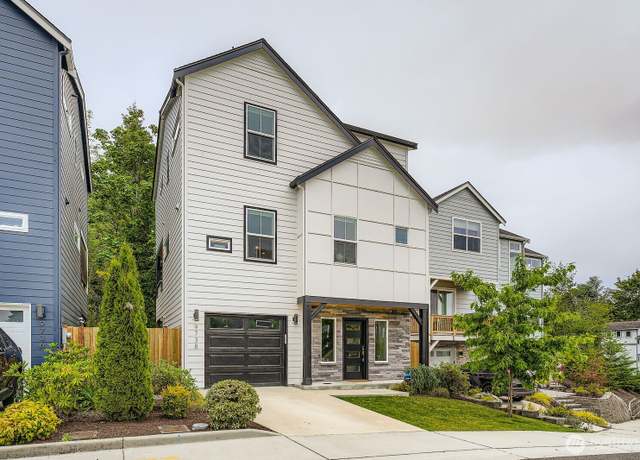 Property at 9738 Lindsay Pl S, Seattle, WA 98118, 3 beds, 3.5 baths