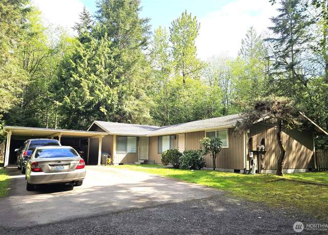Property at 3333 Locker Rd SE, Port Orchard, WA 98366, 4 beds, 2 baths