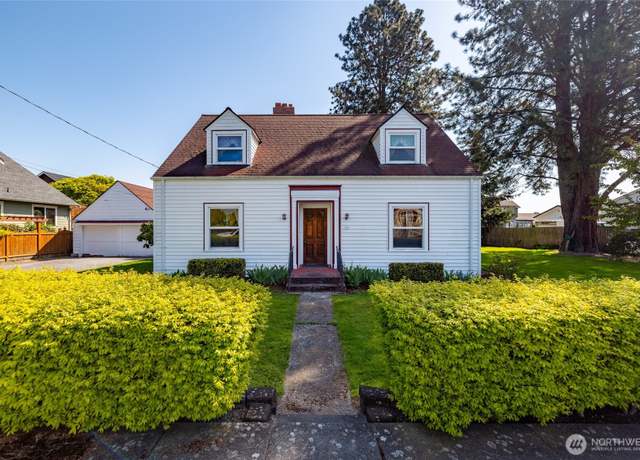 Property at 114 N 6th St, La Conner, WA 98257, 3 beds, 1.5 baths