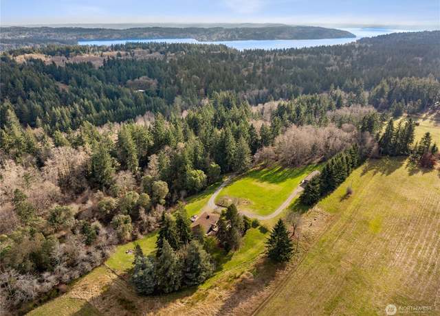 Property at 12504 SW 232nd St, Vashon, WA 98070, 4 beds, 3 baths