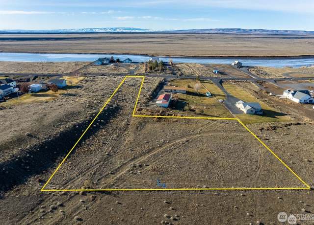 Property at 8851 NE Stonecrest Rd, Moses Lake, WA 98837