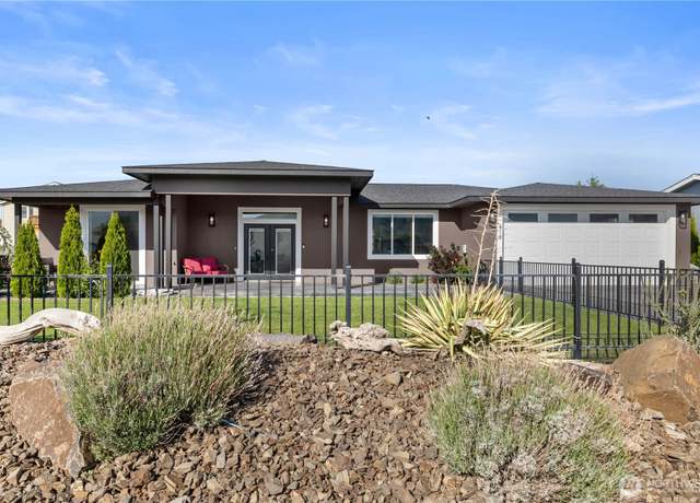 Property at 419 Edgewater Way SW, Mattawa, WA 99349, 3 beds, 3.5 baths