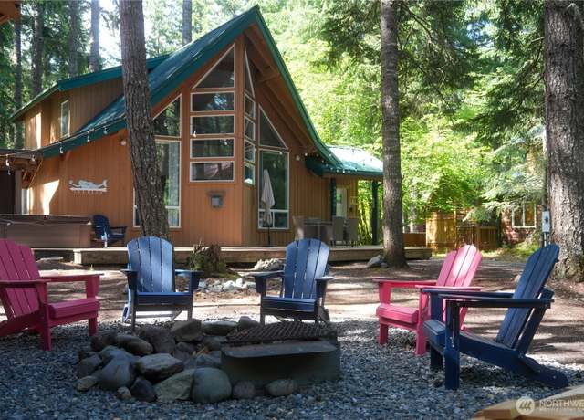 Property at 62406 Corral Way E, Greenwater, WA 98022, 3 beds, 2 baths