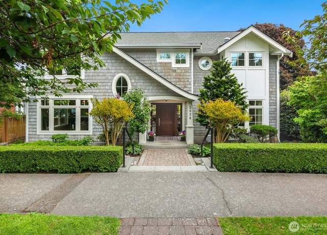 Property at 2628 36th Ave W, Seattle, WA 98199, 5 beds, 3.5 baths
