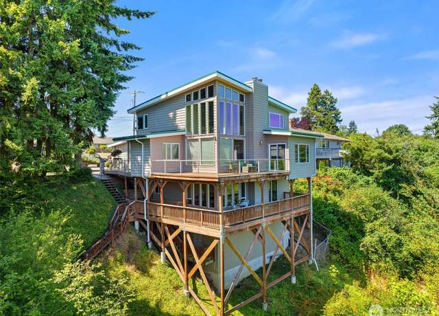 Property at 2707 50th Ave NE, Tacoma, WA 98422, 5 beds, 3 baths
