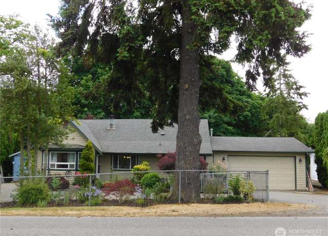 Property at 25003 16th Ave S, Des Moines, WA 98198, 4 beds, 2.5 baths