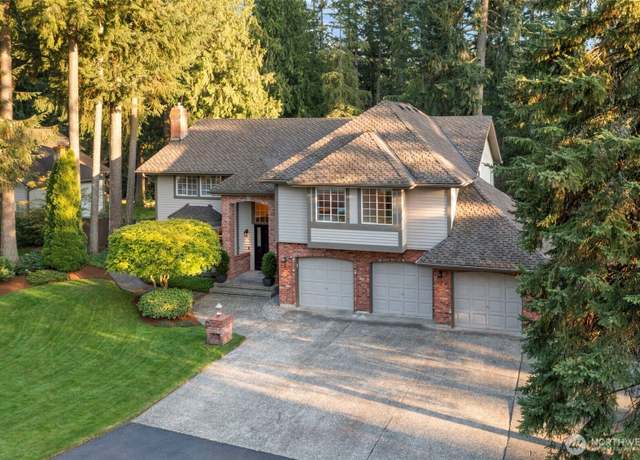 Property at 23413 SE 254th St, Maple Valley, WA 98038, 4 beds, 2.5 baths