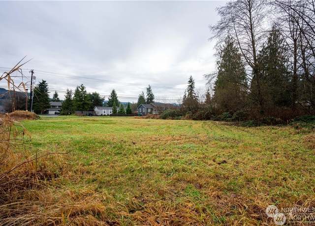 Property at 17624 Engebretsen Rd, Granite Falls, WA 98252