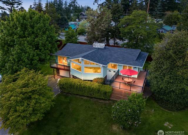 Property at 5714 Sugarloaf St, Anacortes, WA 98221, 4 beds, 3 baths
