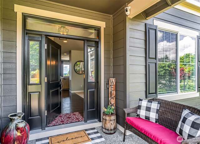 Property at 912 77th Dr SE, Lake Stevens, WA 98258, 4 beds, 3.5 baths