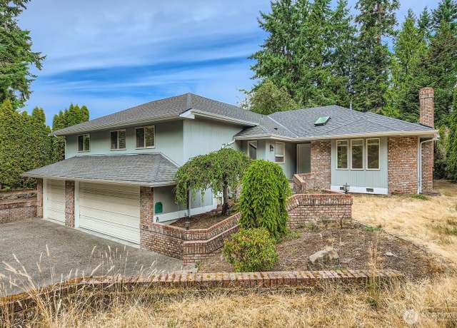 Property at 3124 SW 304th St, Federal Way, WA 98023, 4 beds, 2.5 baths