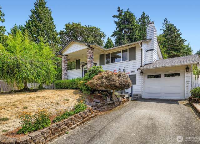 Property at 12432 103rd Ave NE, Kirkland, WA 98034, 4 beds, 2 baths