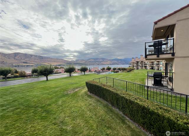 Property at 100 Lake Chelan Shores Dr Unit 15-5B, Chelan, WA 98816, 2 beds, 2 baths
