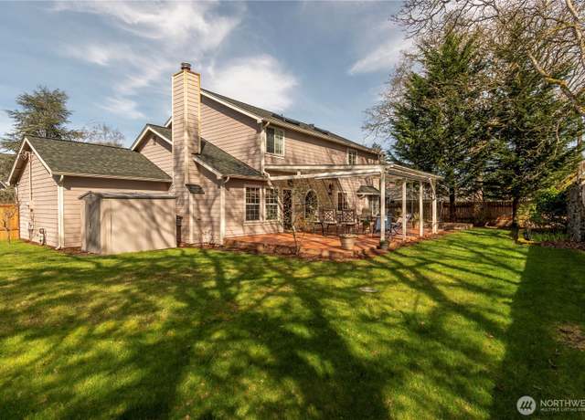 Property at 8208 79th St SW, Lakewood, WA 98498, 4 beds, 3 baths