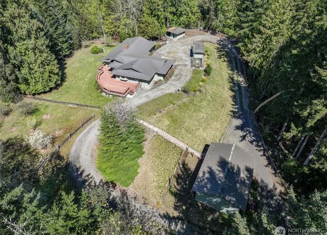 Property at 212 Deer Park Ln, Port Angeles, WA 98362, 5 beds, 5 baths