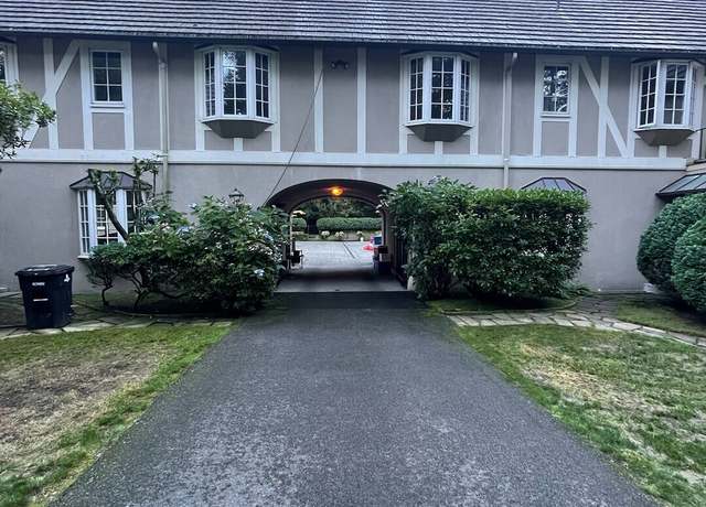 Property at 144 146 Moss Rd, Shoreline, WA 98177, 6 beds, 4.5 baths