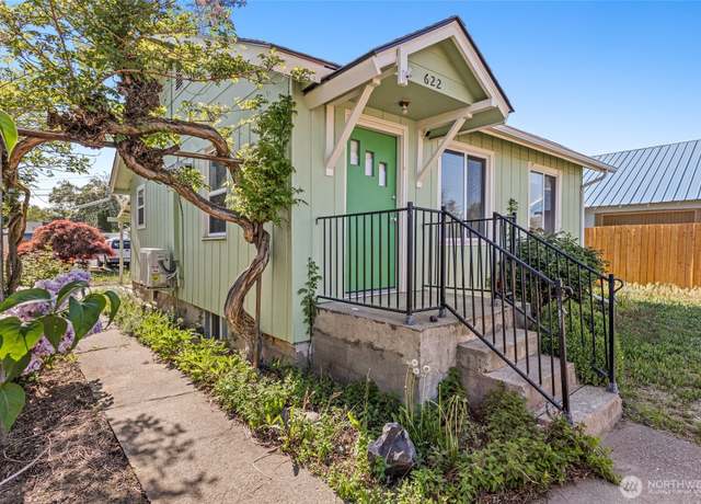 Property at 622 S Fair Ave, Yakima, WA 98901, 3 beds, 1 bath